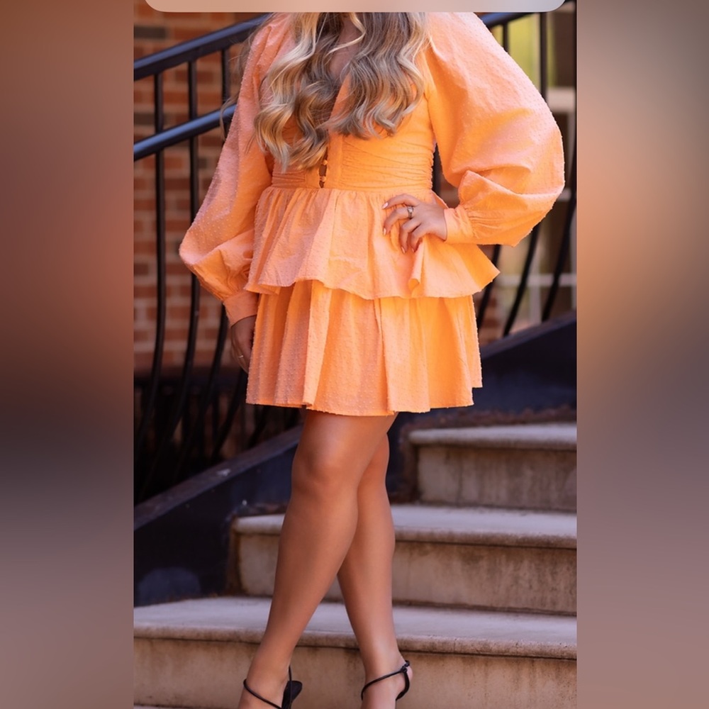 Show po orange mini dress